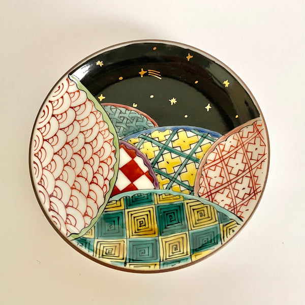 夜空と色絵小皿