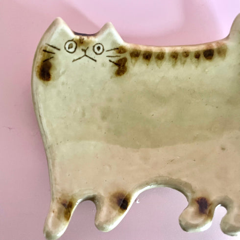 ねこ小皿(茶トラ)