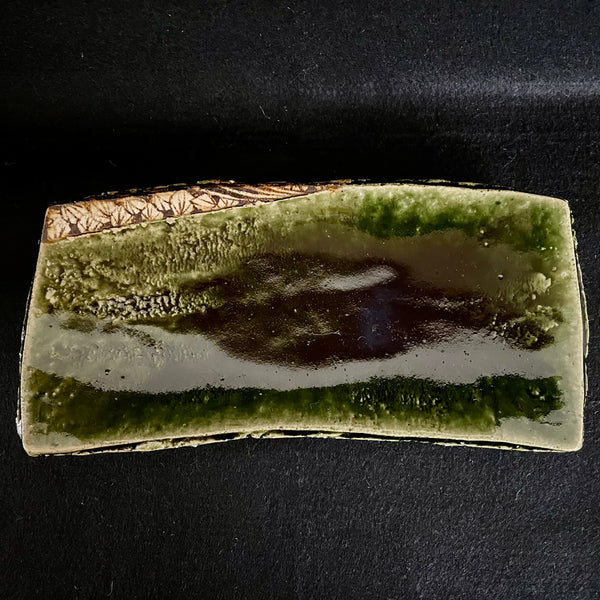 織部鉄絵長皿