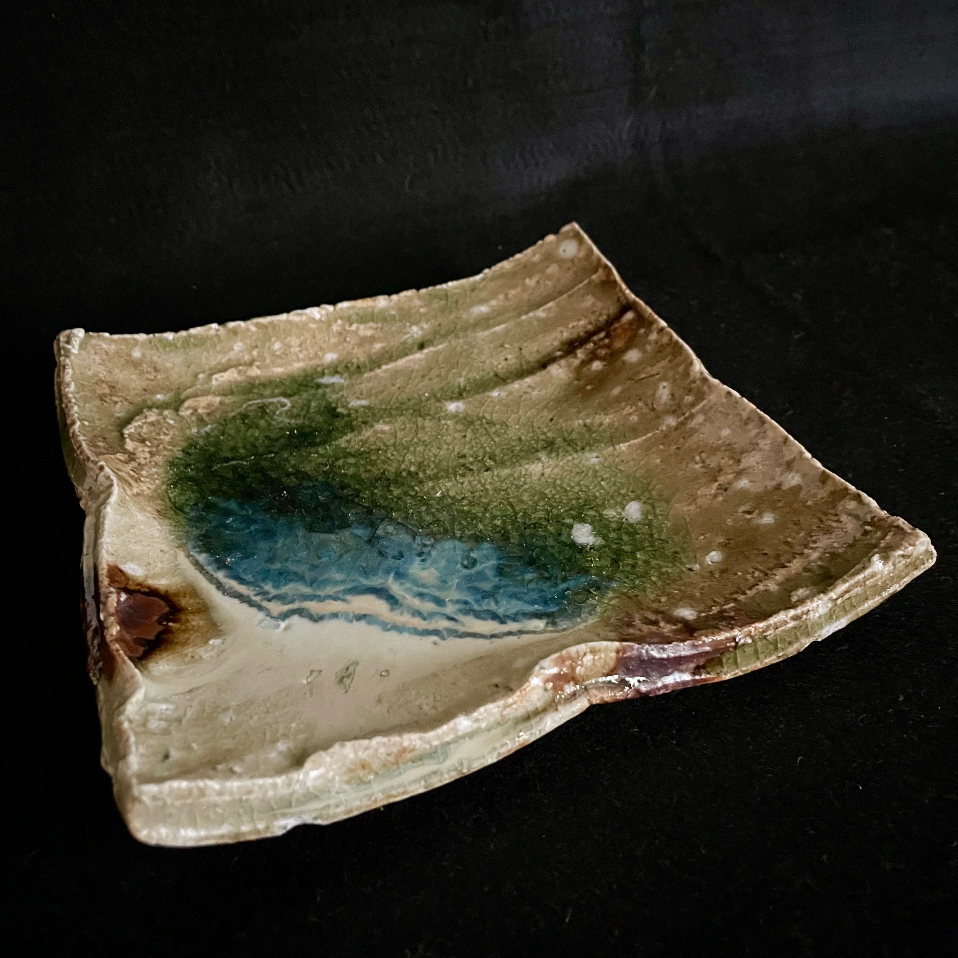 伊賀焼四角皿 – うつわショップ佑楽